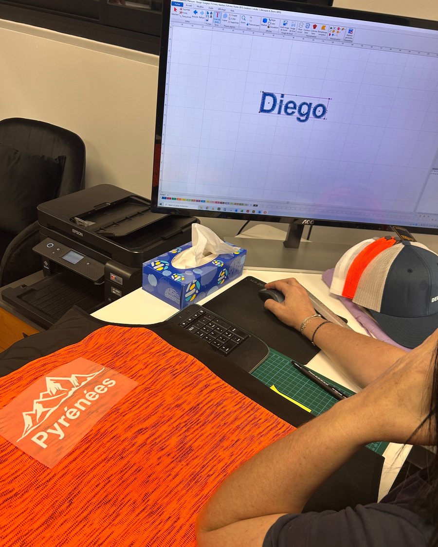 Numérisation d un logo dans notre atelier de Toulouse